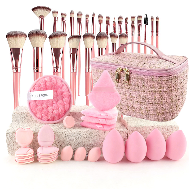 Makeup Brush Set Chic Fragranc – Travel Accessories And Bags recenzja i cena