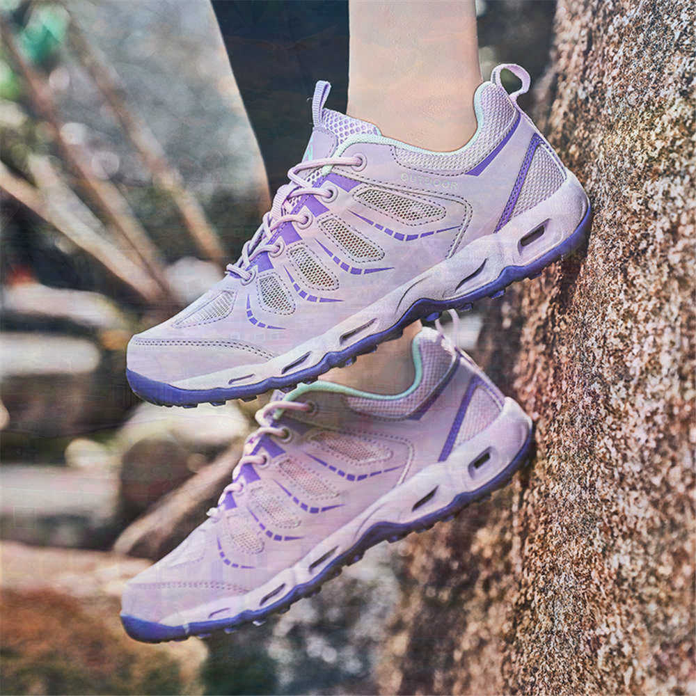 Sumer Round Tip Silver Sneaker – Travel Accessories Gift Ideas recenzja i cena