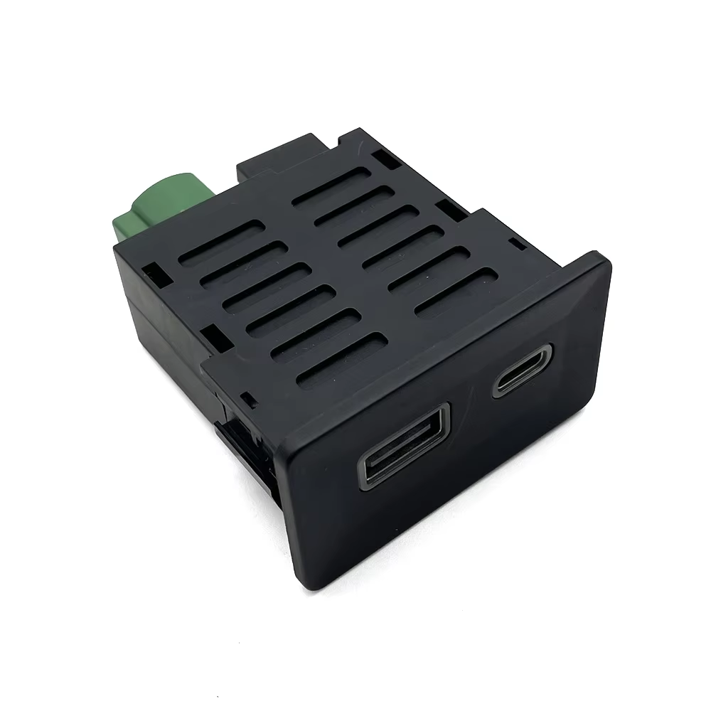 Wireless CarPlay USB Type-C Me – Travel Plug Type C recenzja i cena
