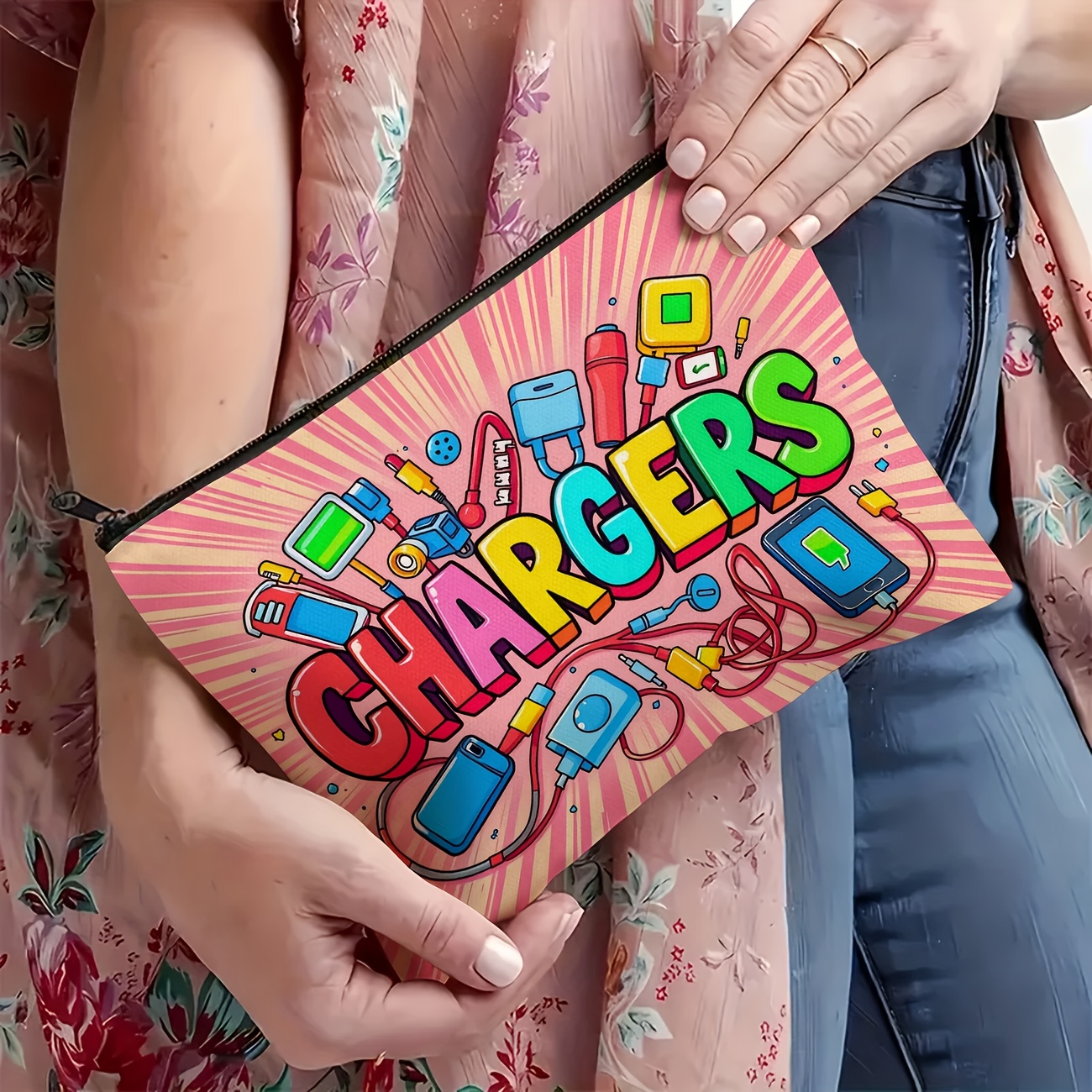 This Colorful Charger Storage  – Travel Accessories Present recenzja i cena